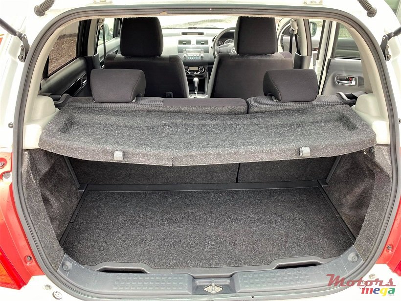 2010' Suzuki Swift Auto 1.3L JAPAN photo #7