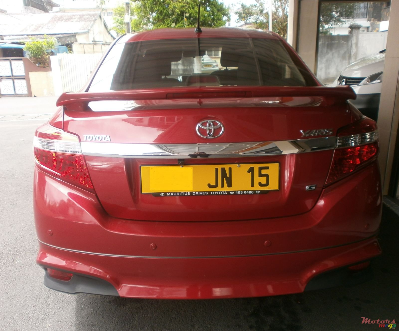 2015' Toyota Yaris photo #7