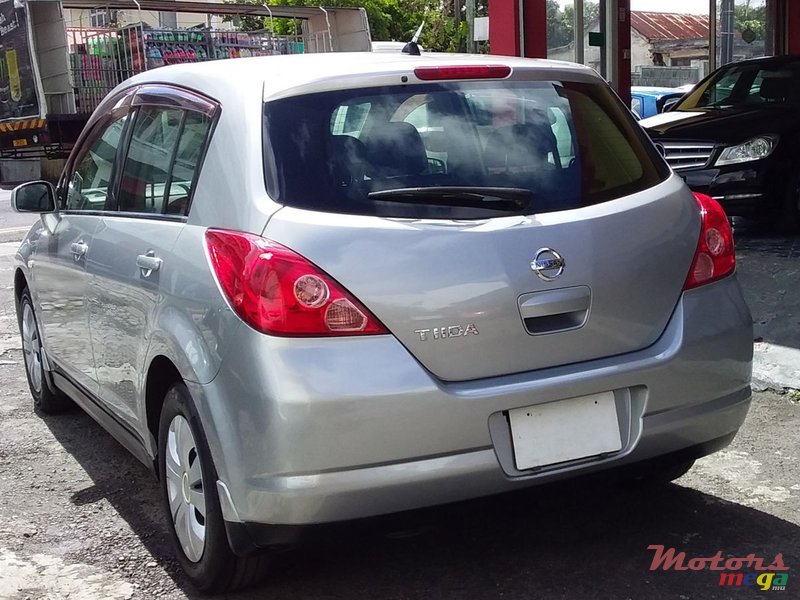 2005' Nissan Tiida photo #4