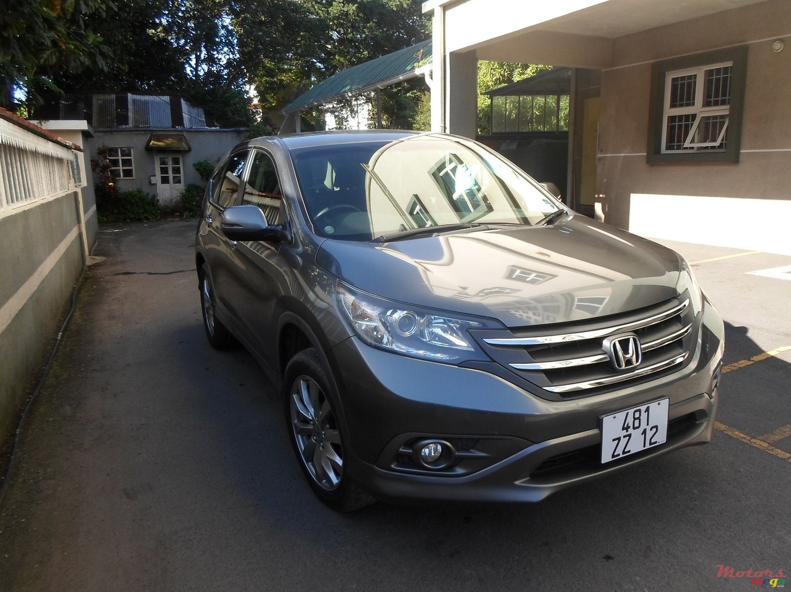 2012' Honda CR-V photo #2