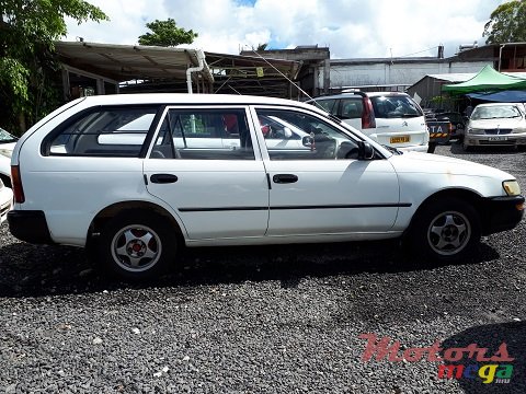 1991' Toyota Corolla Autovan photo #1