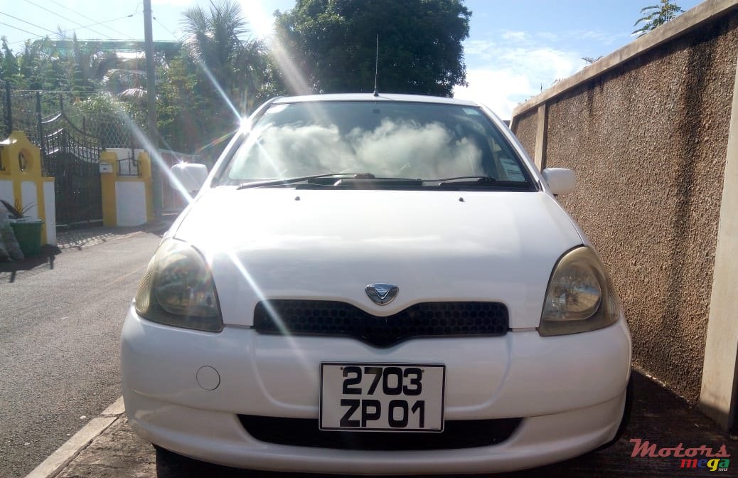 2001' Toyota Vitz AUTOMATIC EXCELLENT photo #3