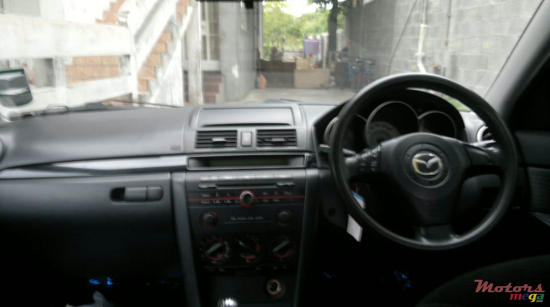 2006' Mazda Axela photo #4