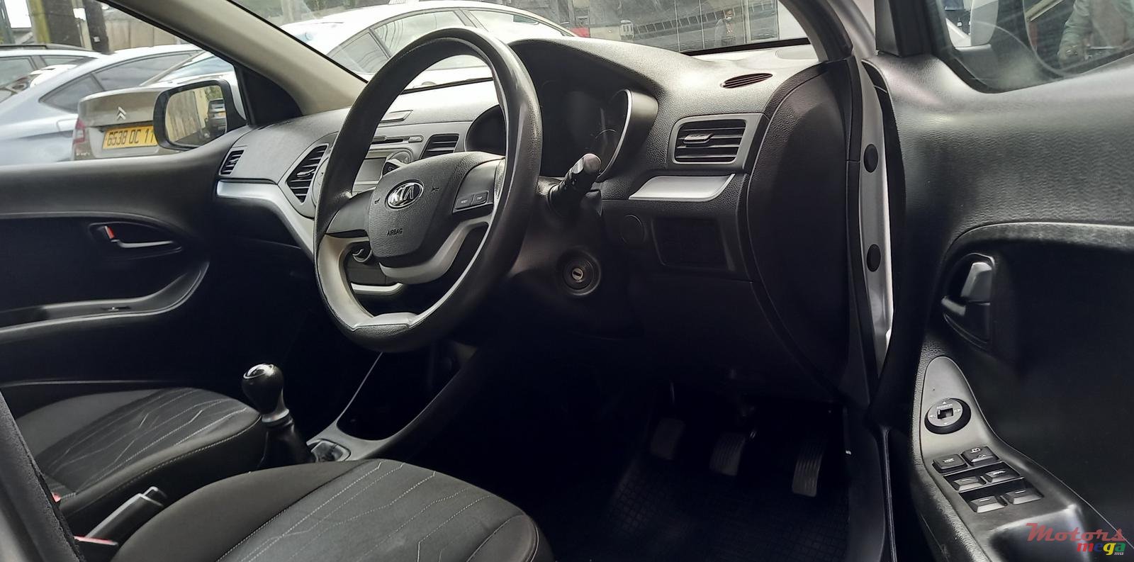 2017' Kia Picanto photo #5