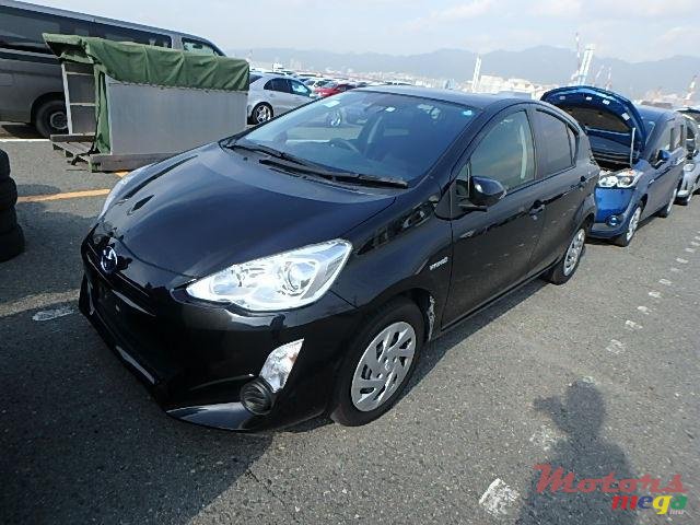 2016' Toyota Aqua photo #4