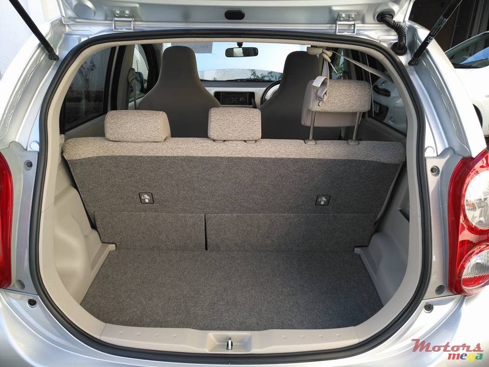 2013' Toyota Paseo photo #7