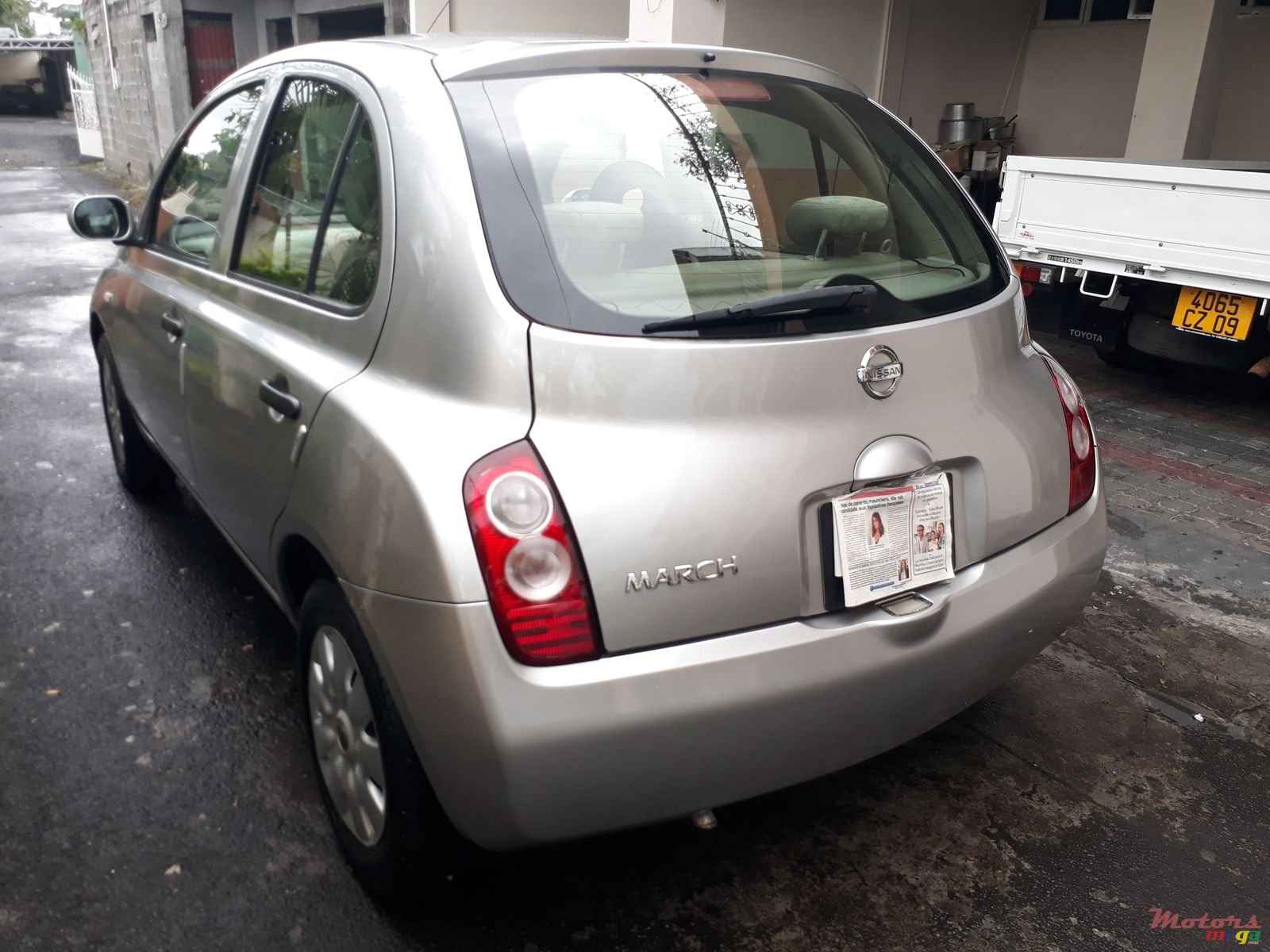 2004' Nissan March photo #2