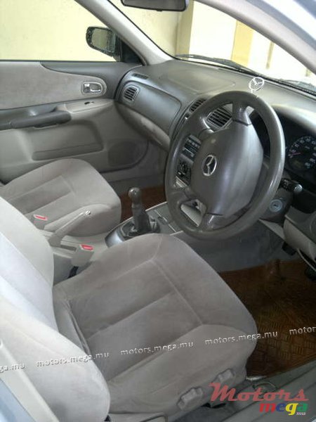 2003' Mazda FAMILIA photo #3