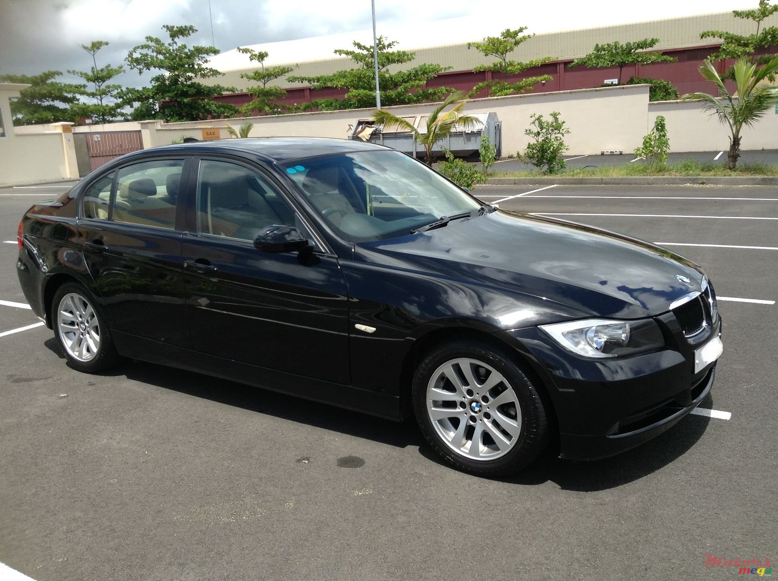 2006' BMW 320 photo #2