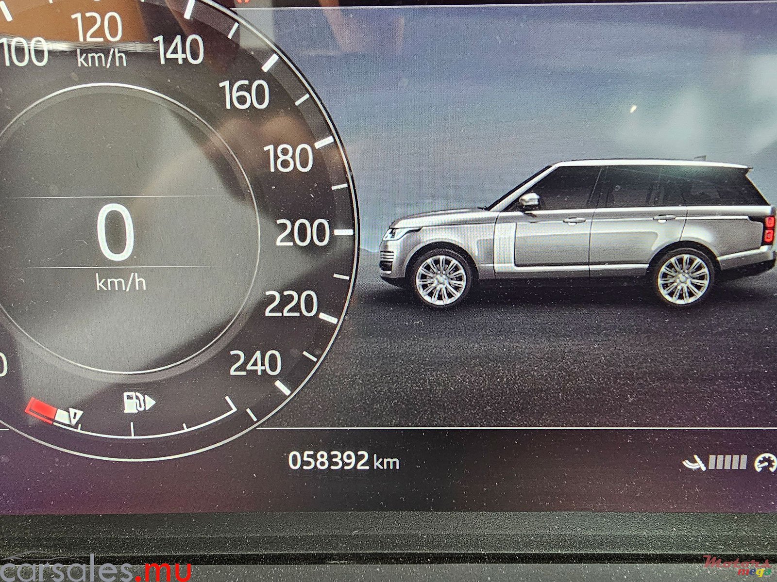 2020' Land Rover Range Rover Vogue SE P400e 2.0 Hybrid photo #7