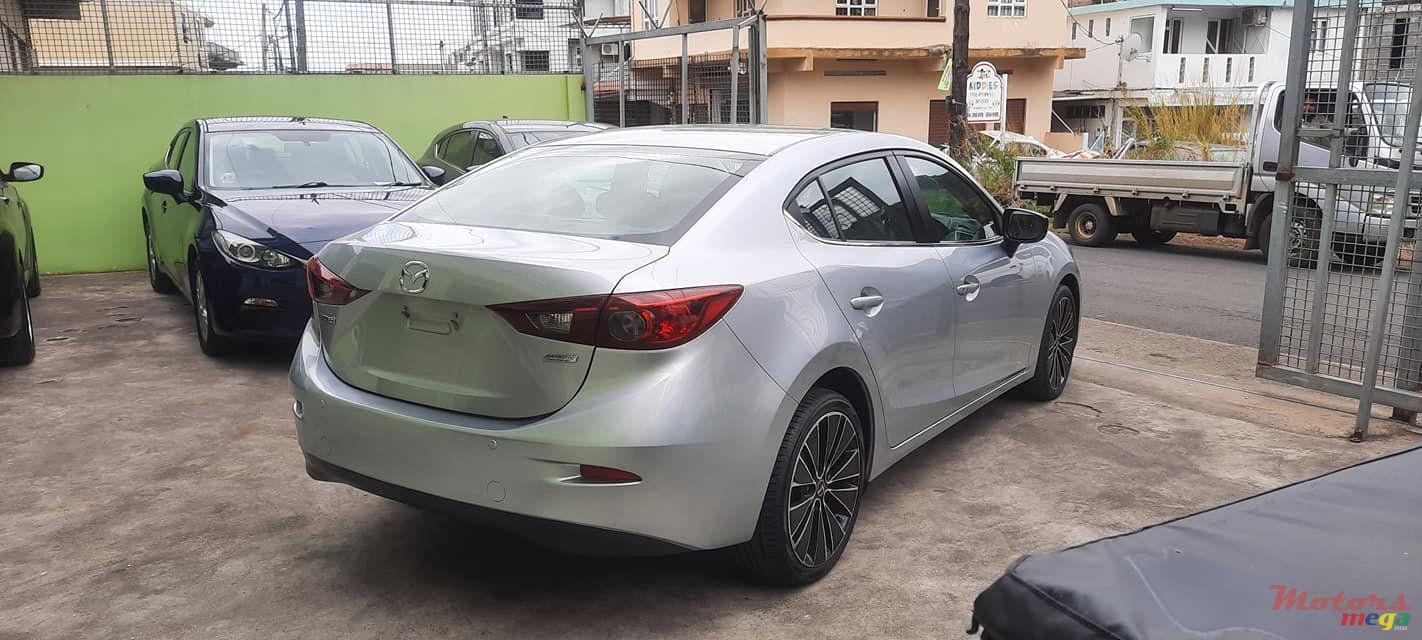 2017' Mazda 3 Skyactive Technology photo #4