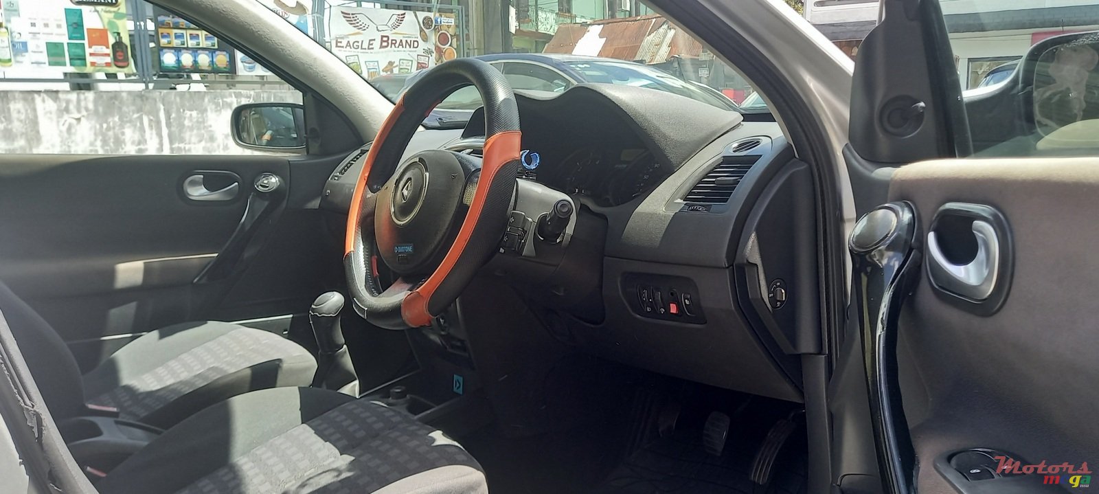 2007' Renault Megane photo #3