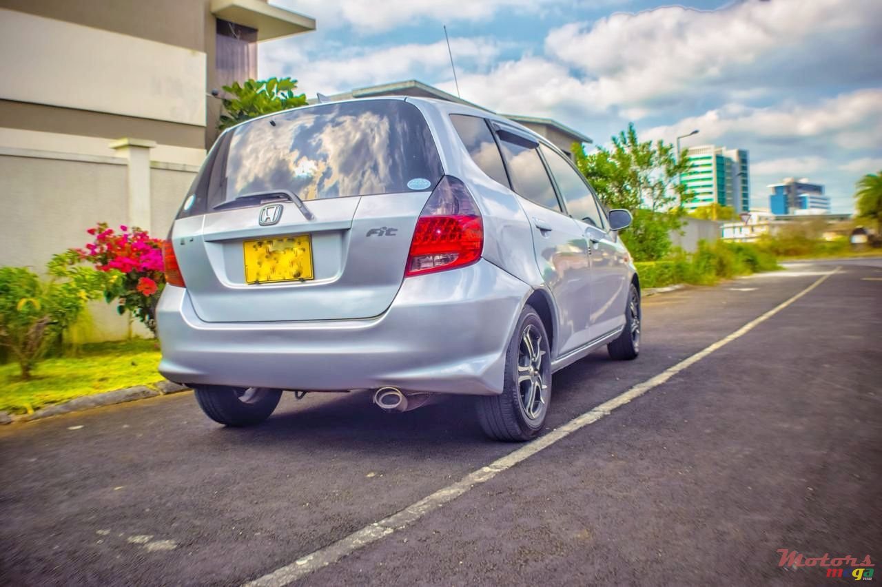 2003' Honda Fit photo #3