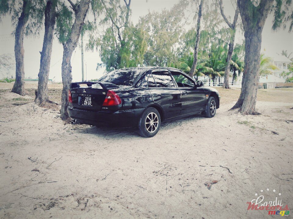 2000' Mitsubishi Lancer Glxi photo #1