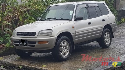 1997' Toyota RAV4 photo #5