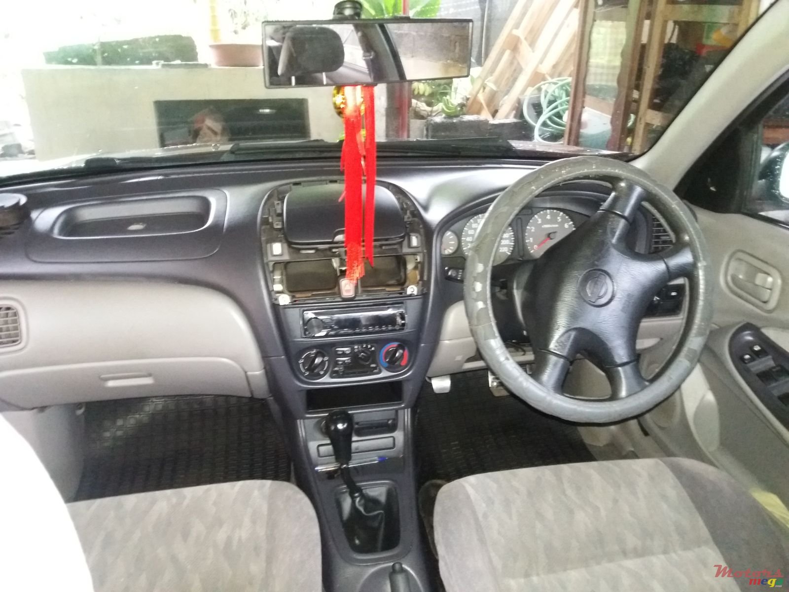 2001' Nissan Almera photo #4