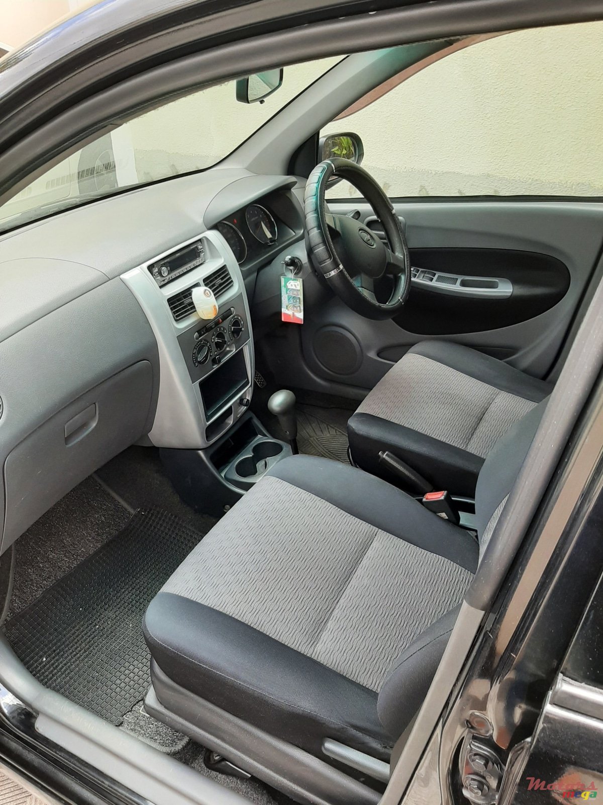 2012' Perodua Viva Elite photo #7