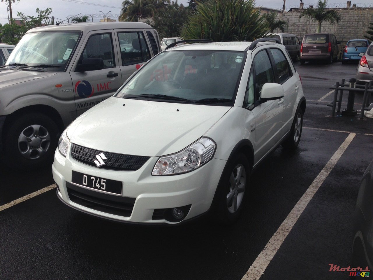 2008' Suzuki SX4 photo #3