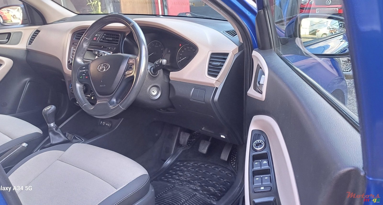 2016' Hyundai i20 photo #5