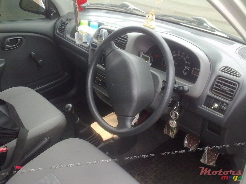 2012' Suzuki photo #5