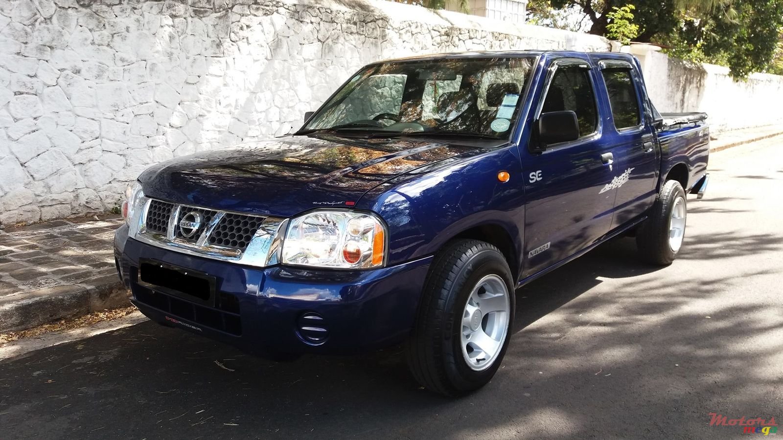 2010' Nissan photo #1