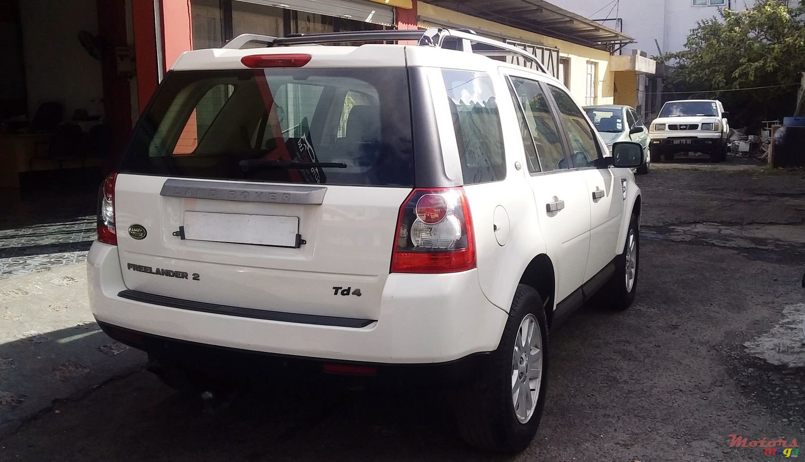 2009' Land Rover Freelander 2 photo #4