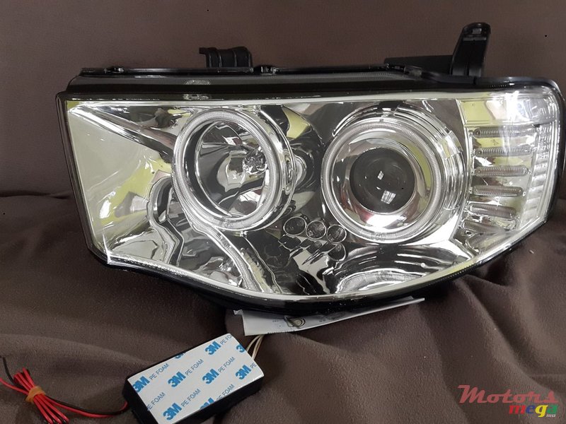 2018' Mitsubishi L 200 Sportero new angle headlamps photo #1