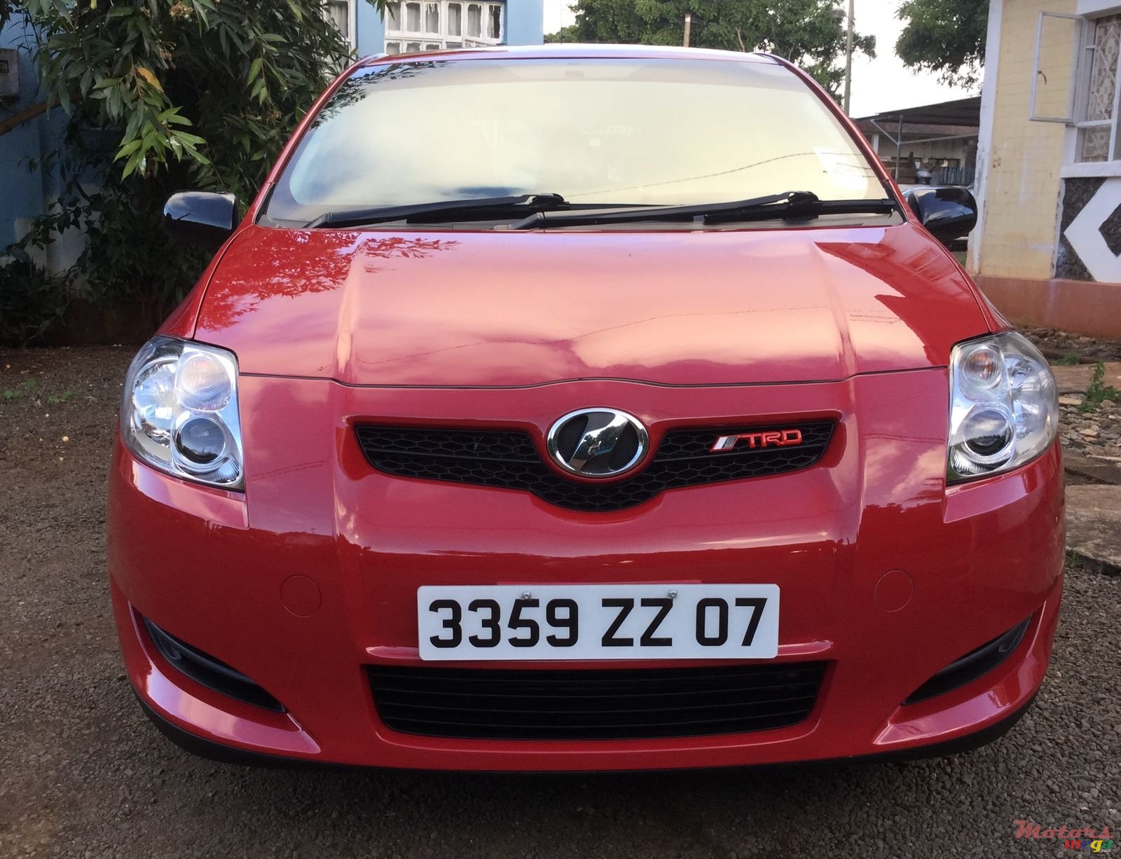 2007' Toyota Auris photo #1