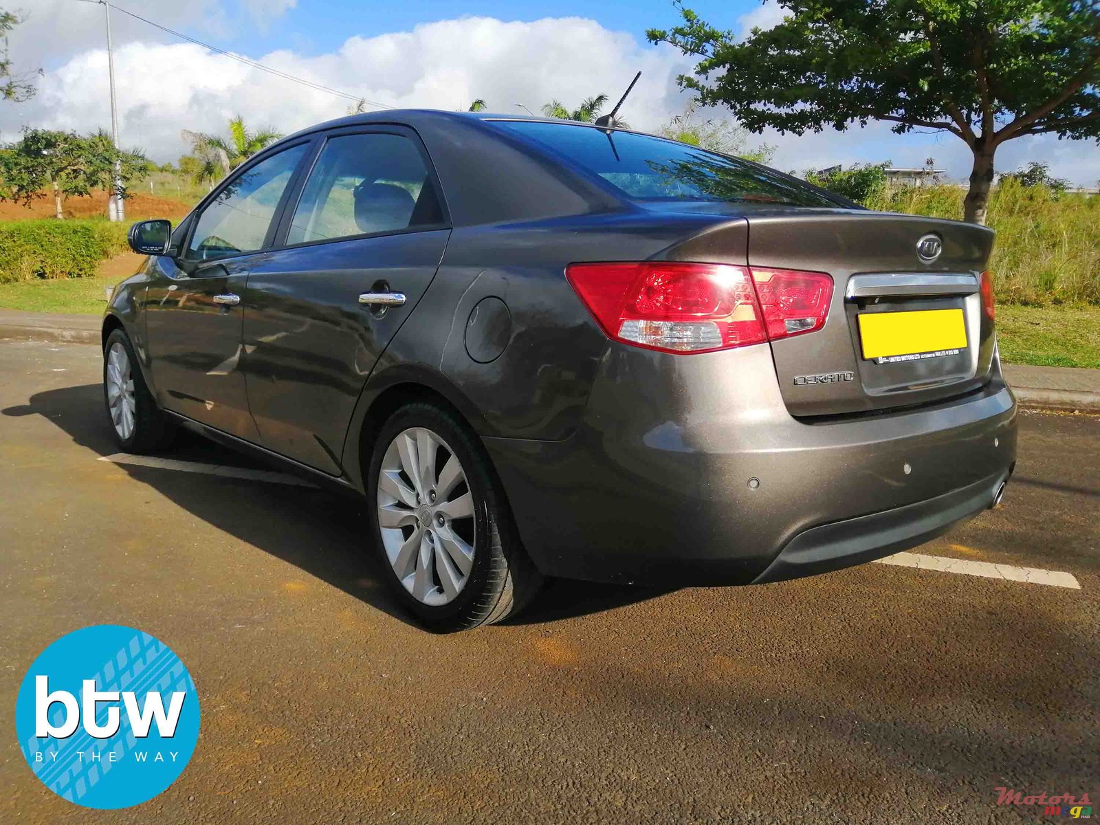 2011' Kia Cerato photo #3