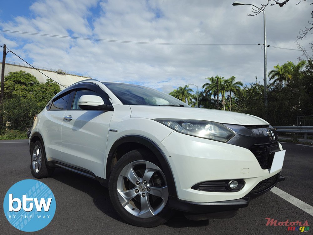 2014' Honda Vezel photo #1