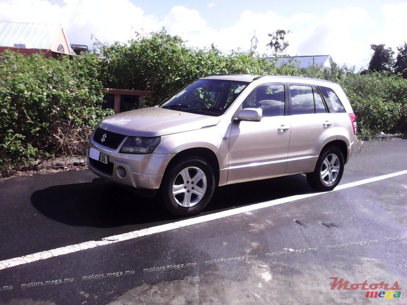 2006' Suzuki Grand Vitara photo #1