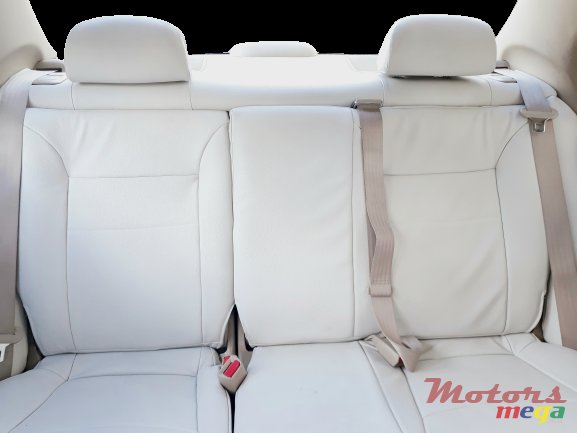 2003' Honda Fit Aria photo #5