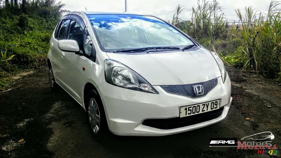 2009' Honda Fit photo #1