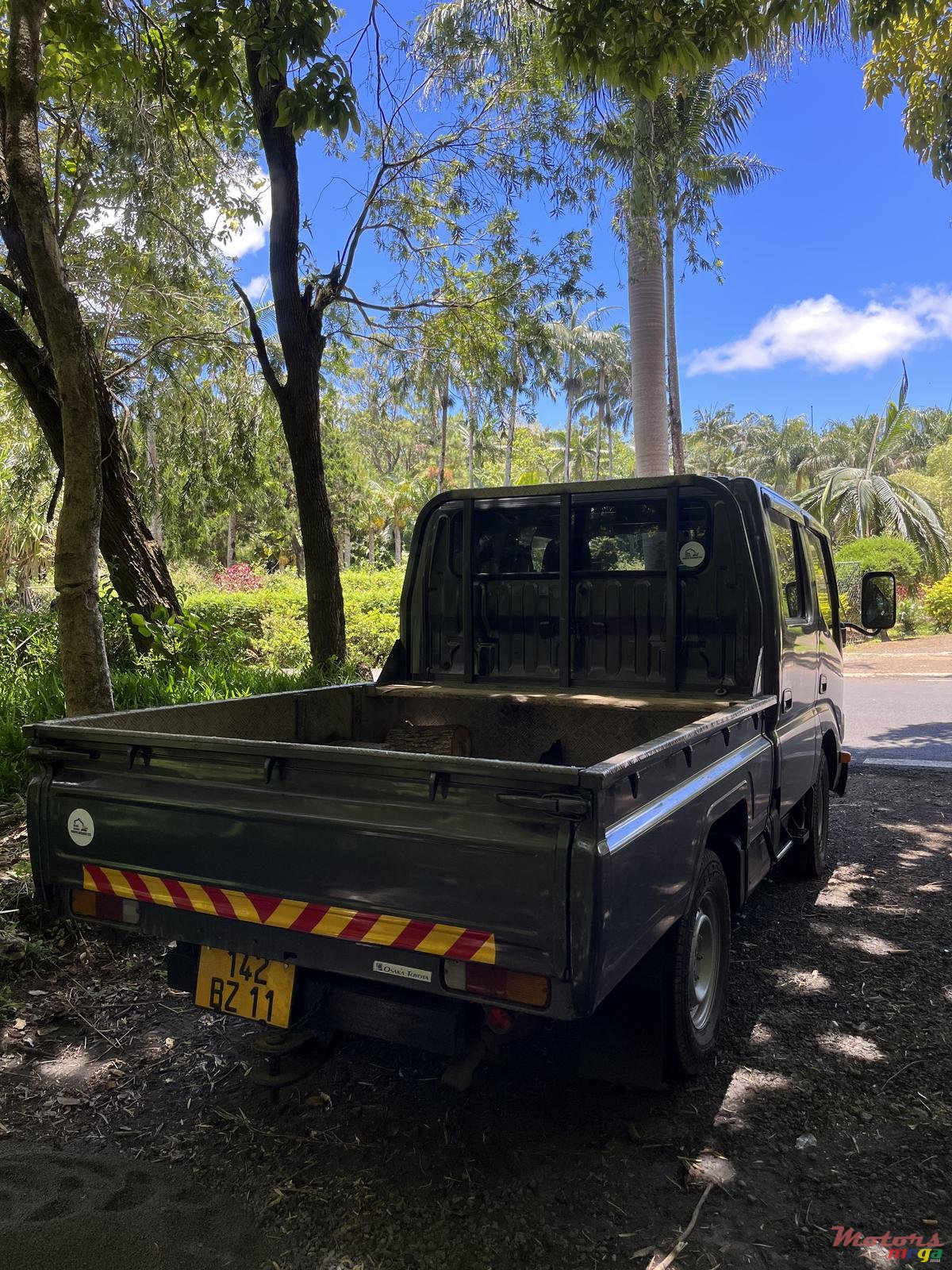 2011' Toyota photo #4