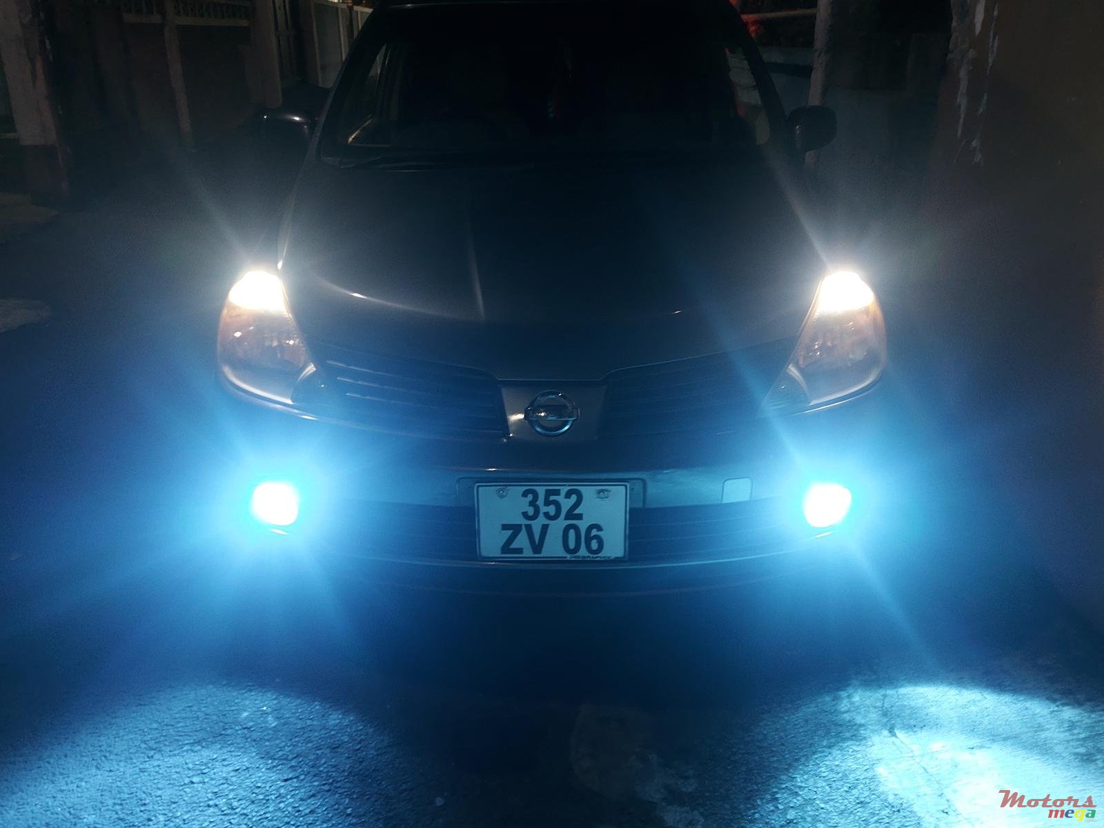 2006' Nissan Tiida 1 photo #1