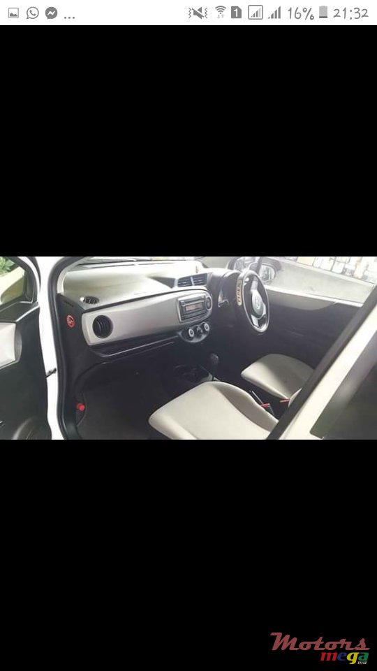 2012' Toyota Vitz photo #4