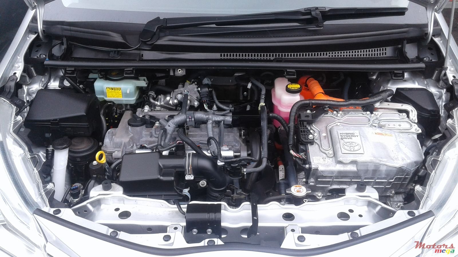 2017' Toyota Vitz photo #7