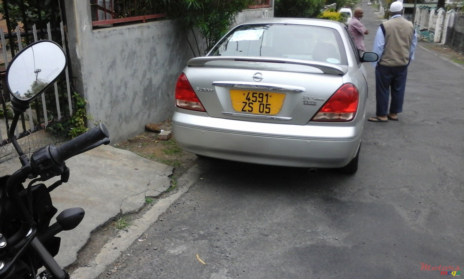 2005' Nissan Sunny photo #3