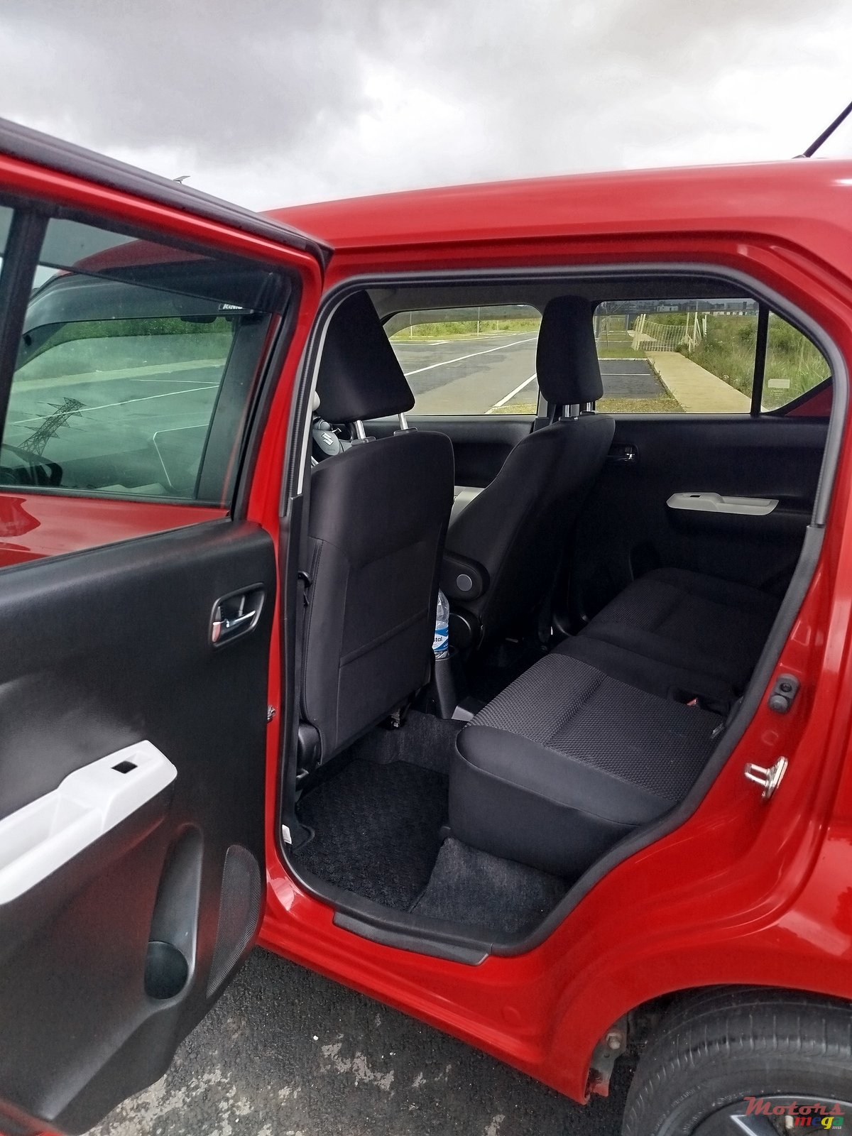 2017' Suzuki Ignis Hybrid photo #6