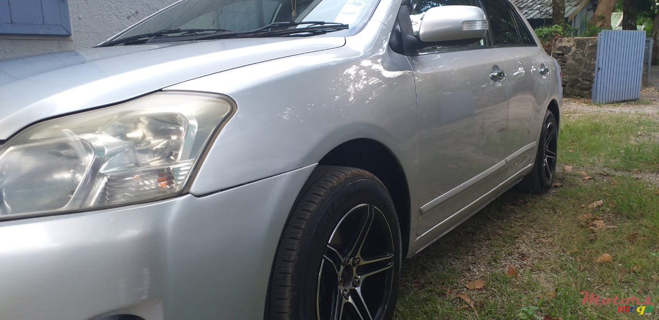 2009' Toyota Premio photo #6