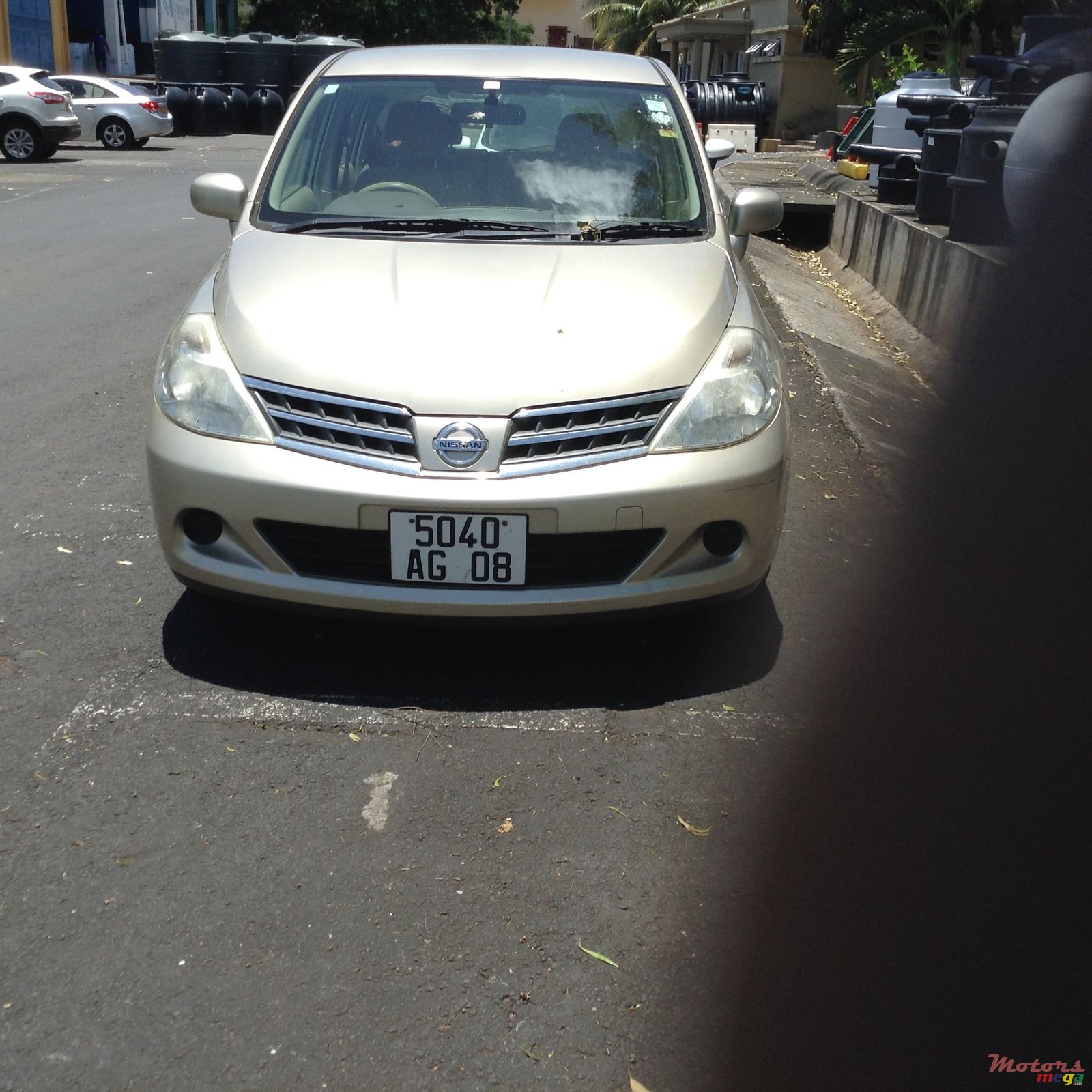 2008' Nissan Tiida photo #1