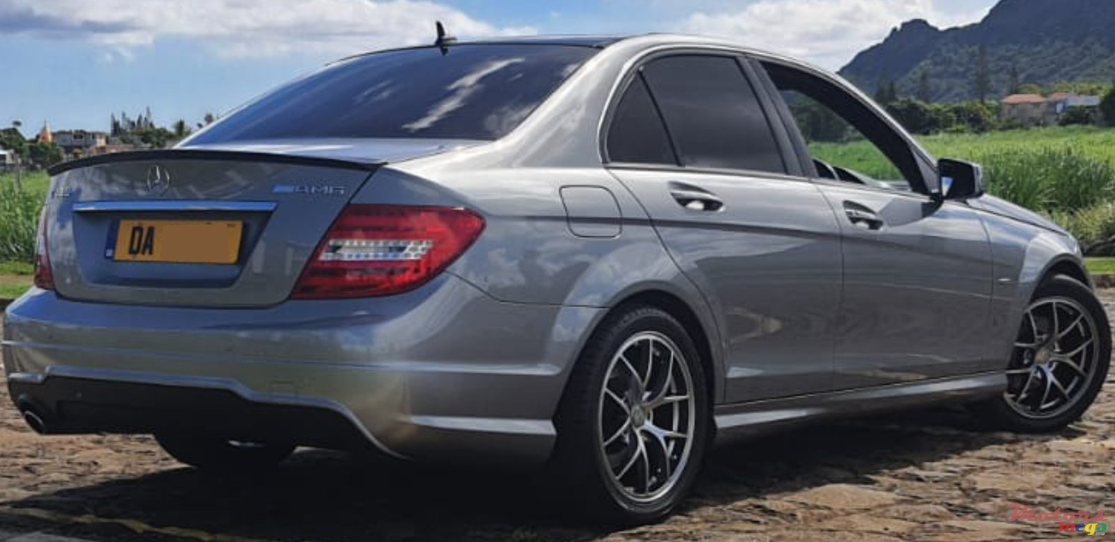 2012' Mercedes-Benz C-Class AMG photo #3