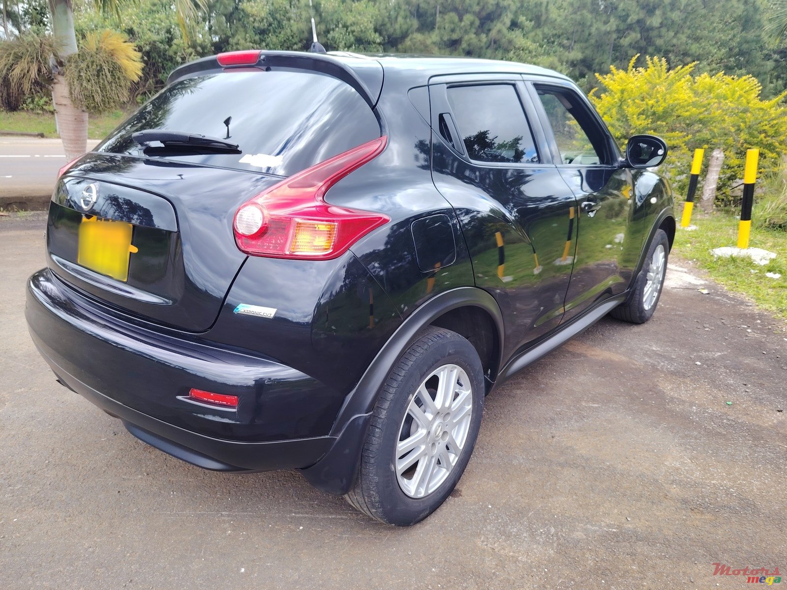 2012' Nissan Juke Automatic photo #4