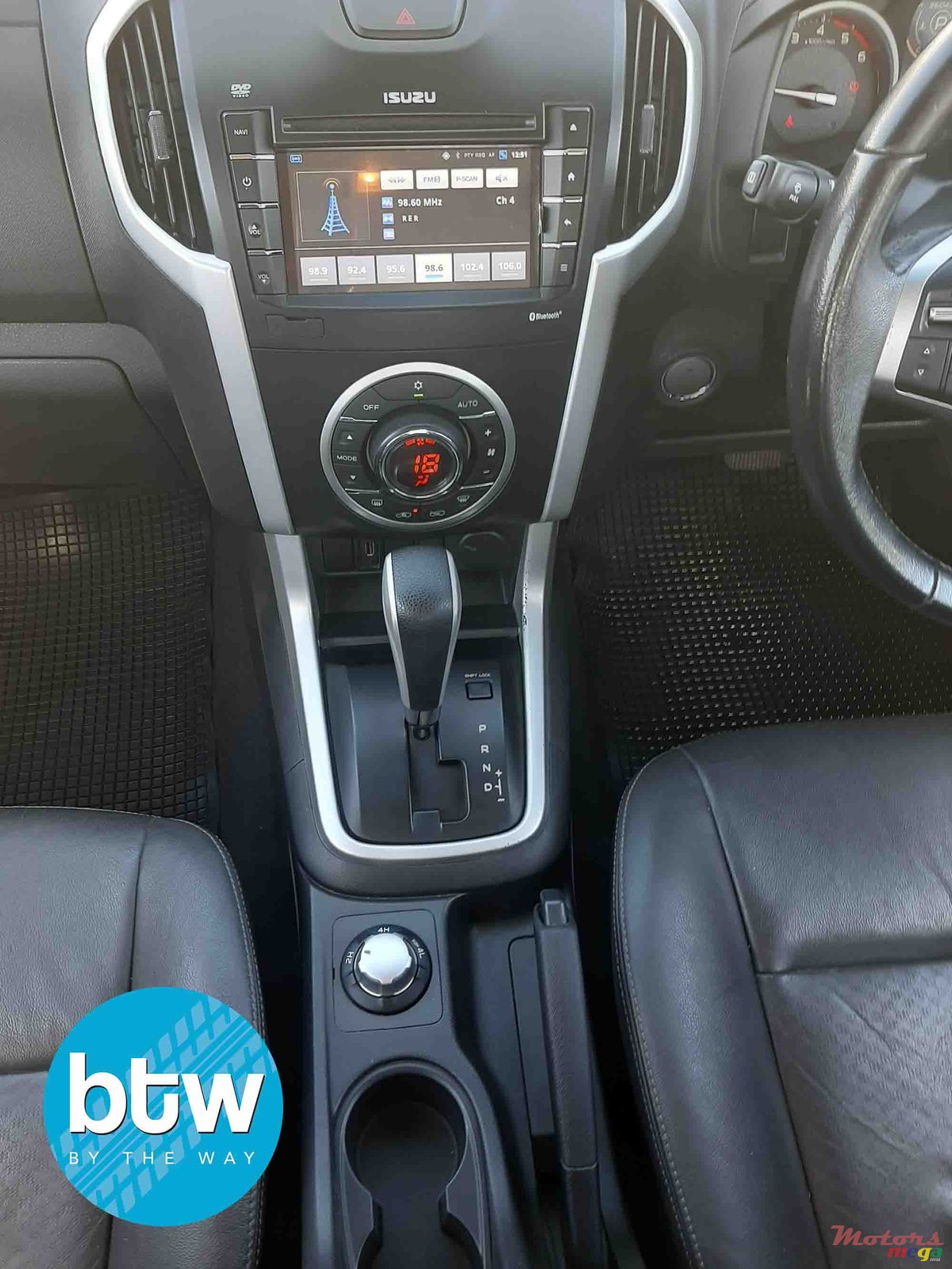 2018' Isuzu KB Series photo #6