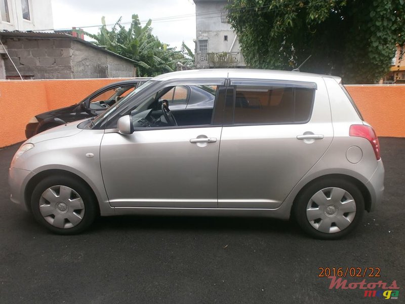 2008' Suzuki Swift photo #3