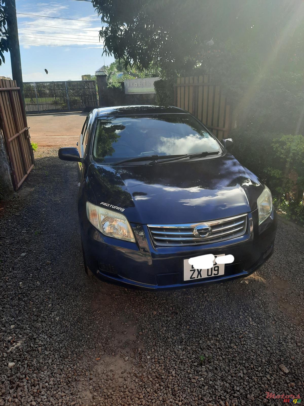 2009' Toyota Axio photo #6