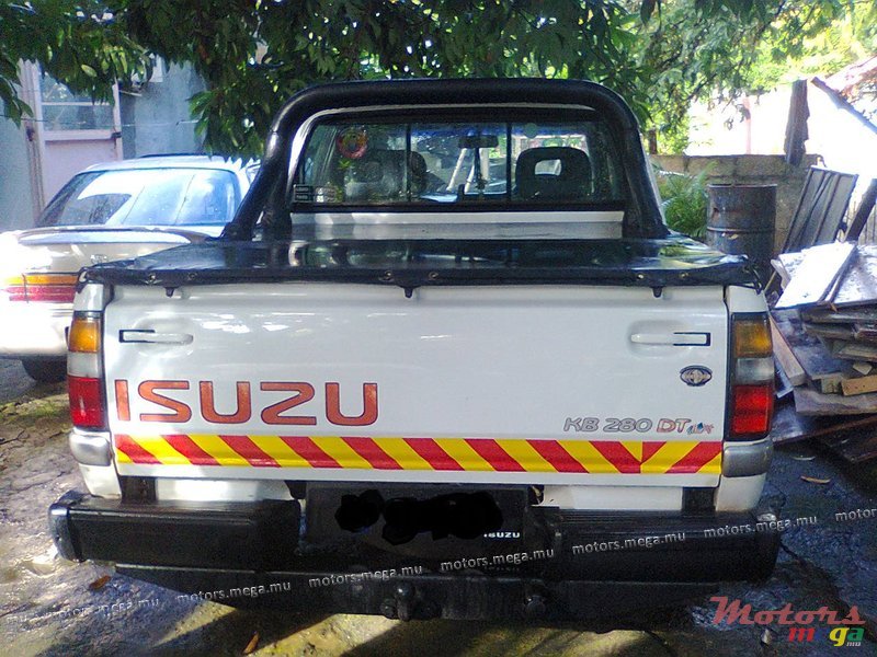 1999' Isuzu photo #1