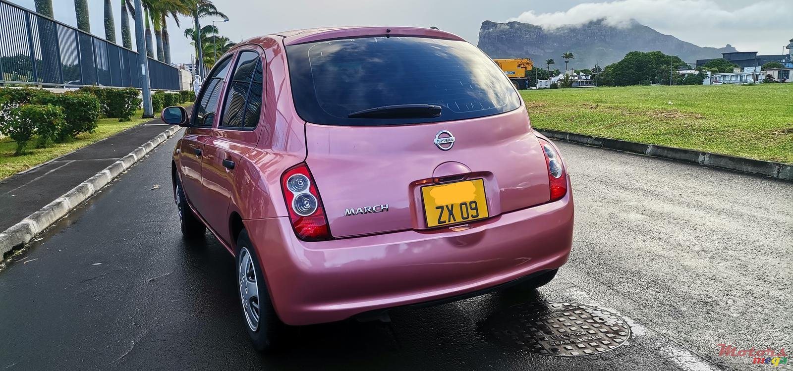 2009' Nissan March photo #5