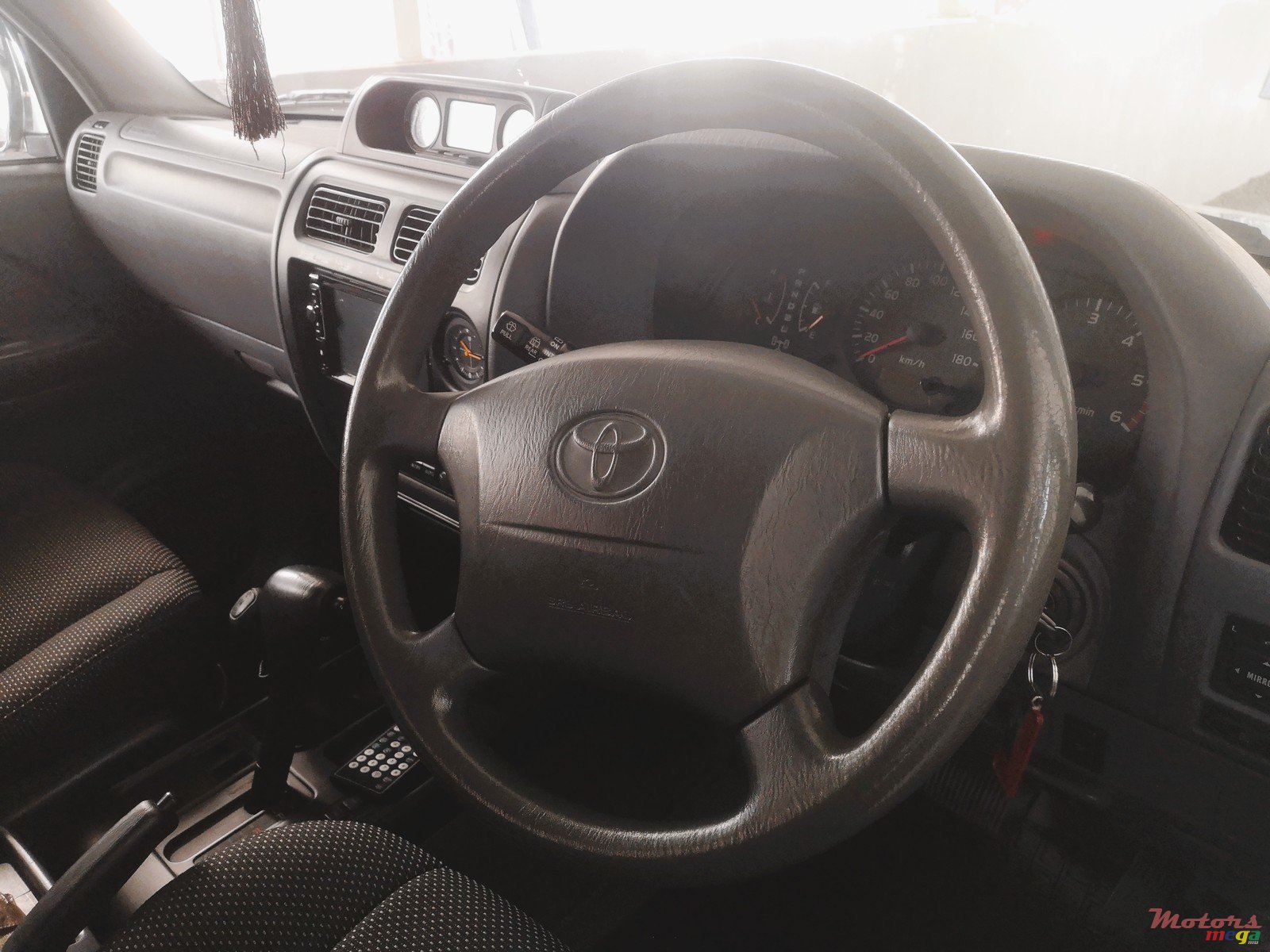 2000' Toyota Land Cruiser Prado photo #5