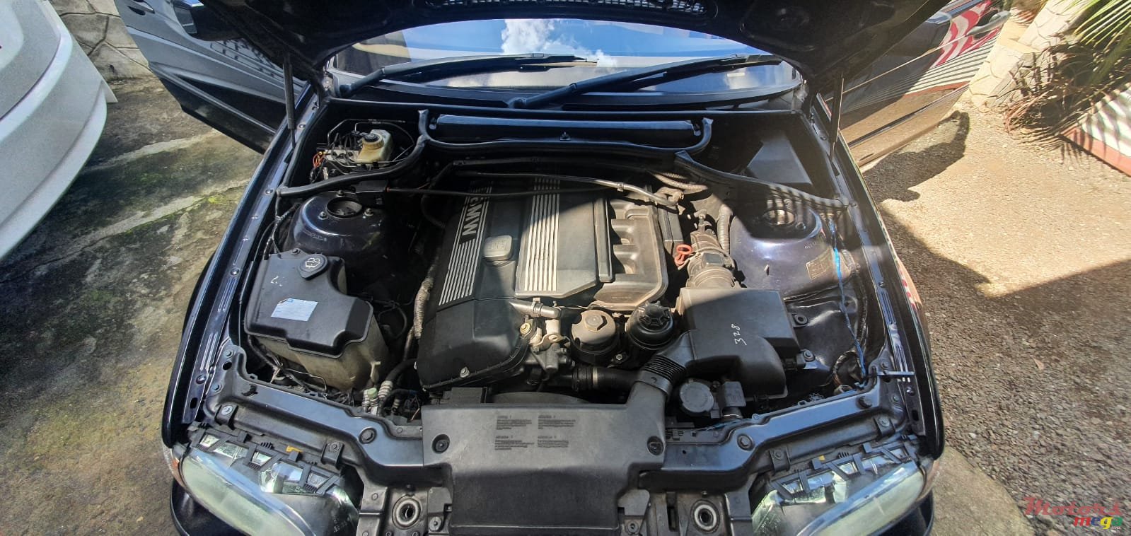 2002' BMW 3 Series E46 2000-2005 photo #7